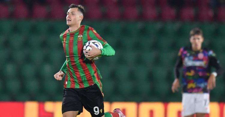 Edgaras Dubickas, la Ternana ha necessit&agrave; che torni al gol 