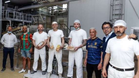 La solidarietà con i filoncini di pane Ternipan-Terni col cuore