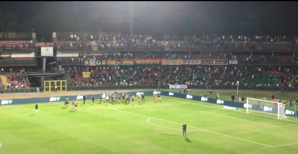 E la festa continua ….sotto la Curva Est-Video