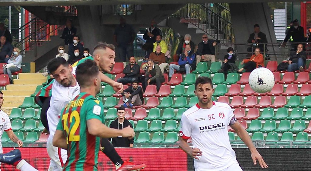Donnarumma e Pettinari via: da sogno Serie A a incubo ingaggi