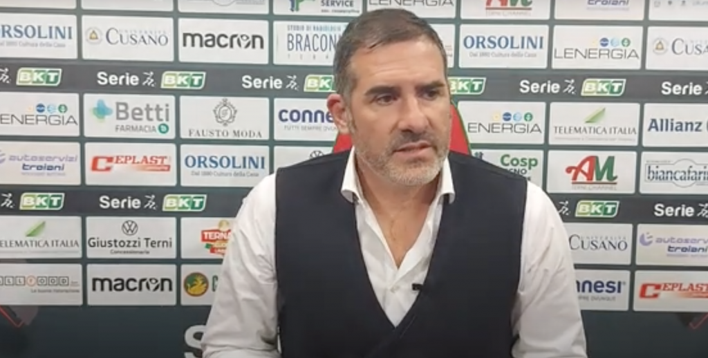 Catania, risoluzione per Lucarelli