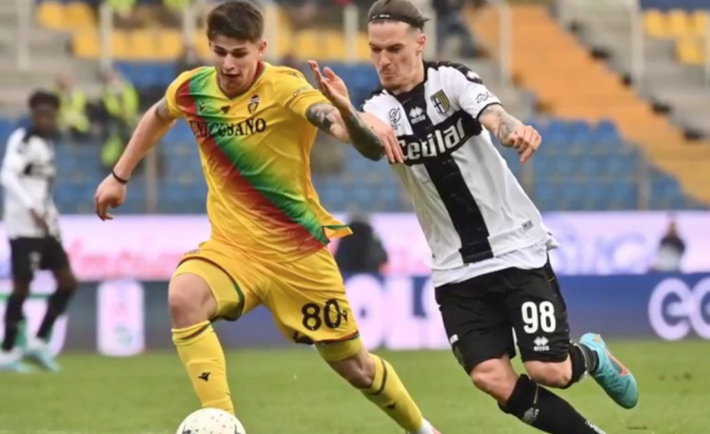 ILIAS KOUTSOUPIAS:” IL MIO CALCIATORE PREFERITO? KEVIN DE BRUYN”-VIDEO