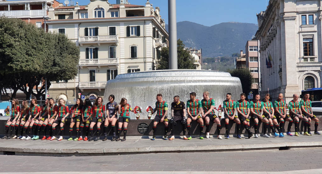 Ternana, calciatori e calciatrici attori per una mattinata-VIDEO