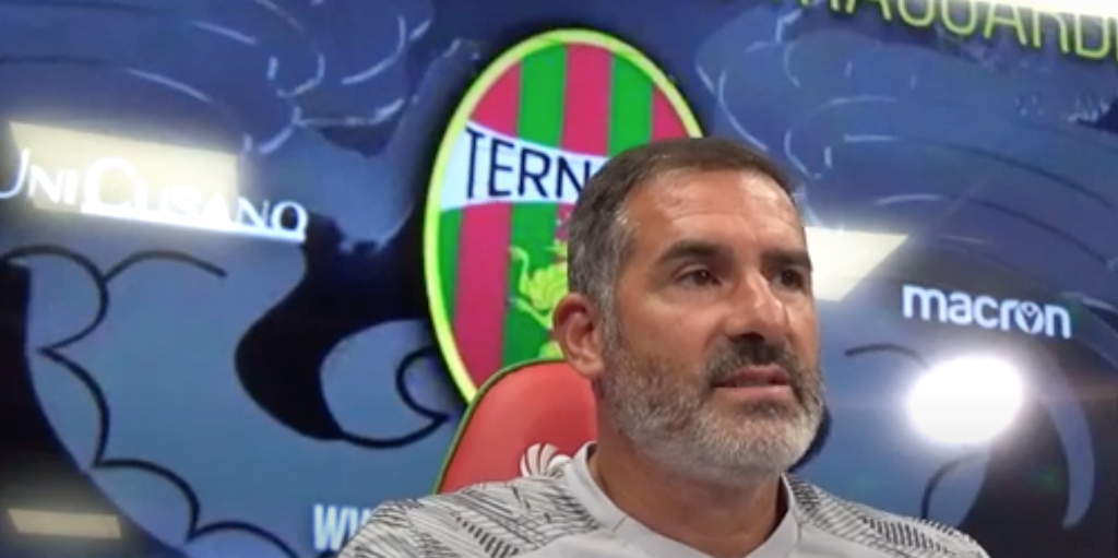 Ternana, Lucarelli non è più l’allenatore delle Fere!