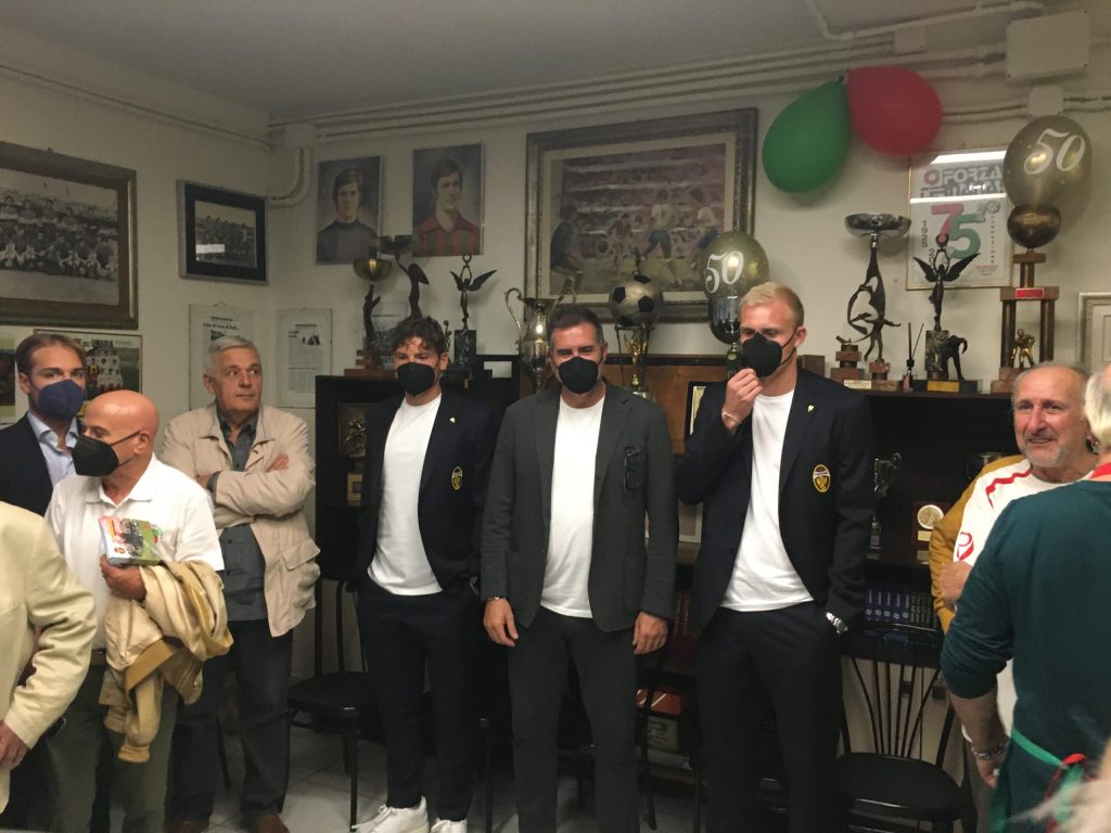 Lucarelli alla festa dei 50 anni del 1° Club rossoverde