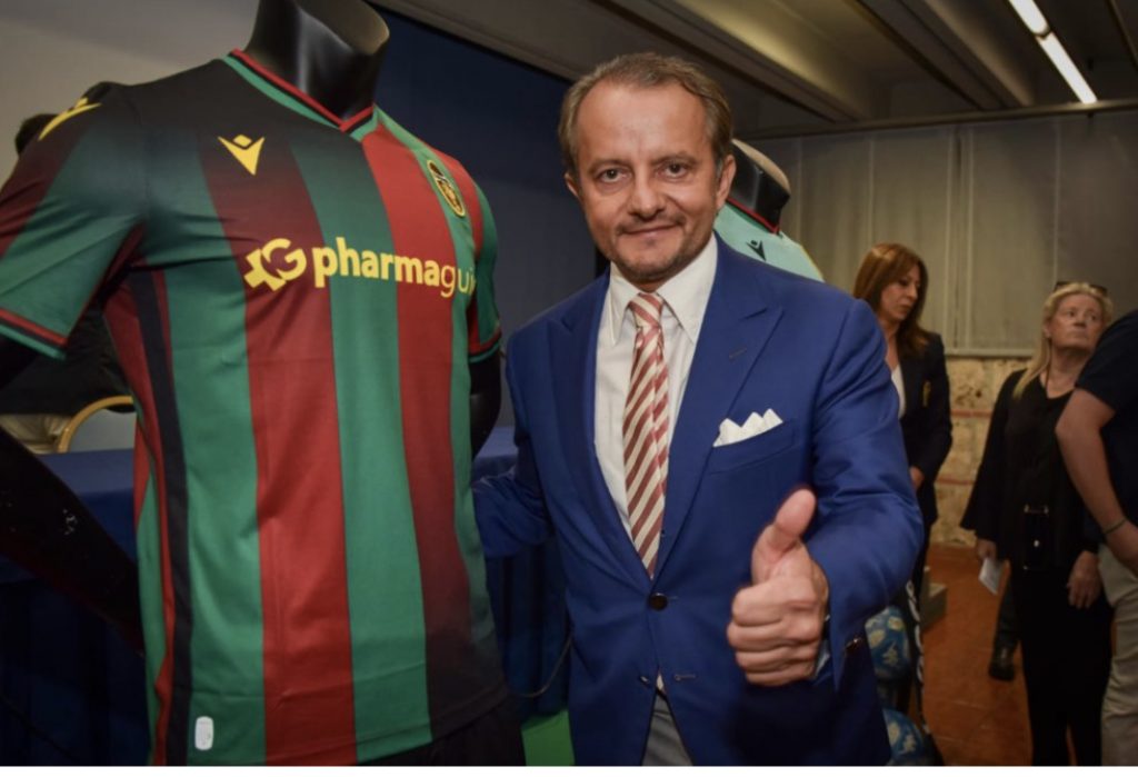 Ternana, queste le maglie per la nuova stagione agonistica