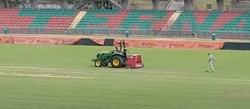 Stadio Liberati, domenica di lavoro per sistemare il manto erboso-VIDEO