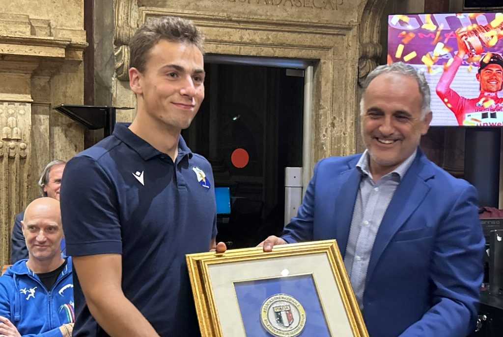 TONELLI, CHE SPETTACOLO!
