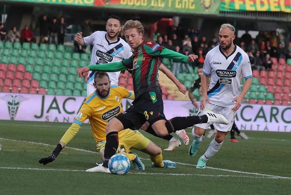 Ternana, prestazioni insufficienti e scelte discutibili