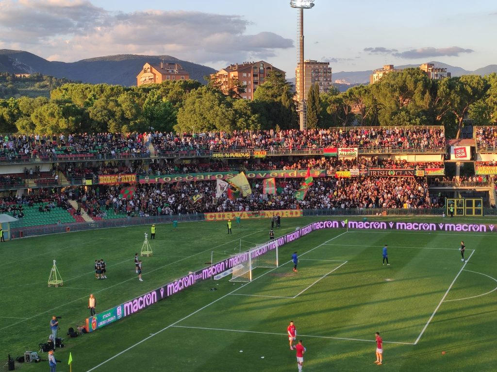 Ternana-Bari, scommesse sull’espulsione di Bellomo