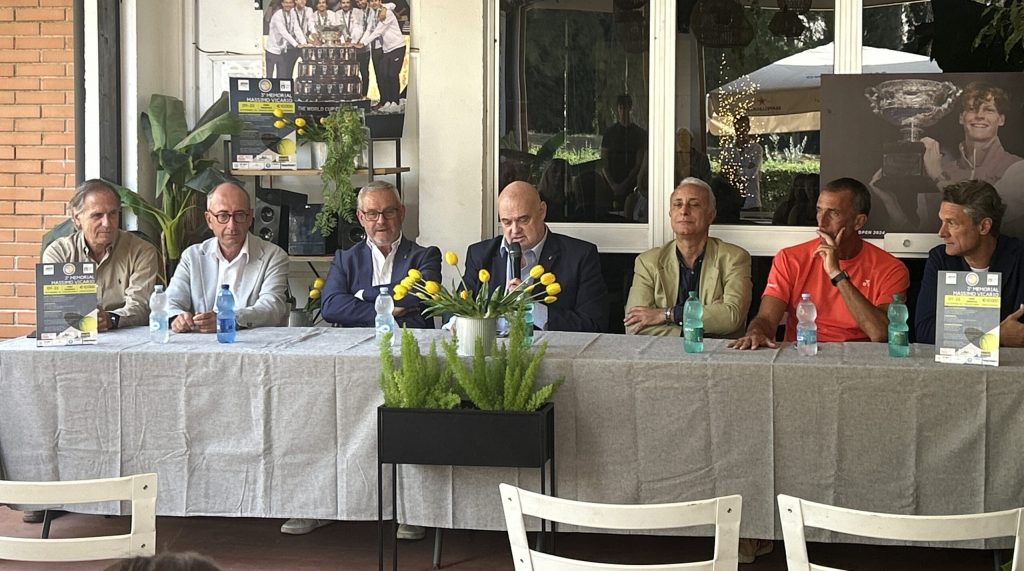 Tennis, al via il Memorial Massimo Vicario-Video-intervista