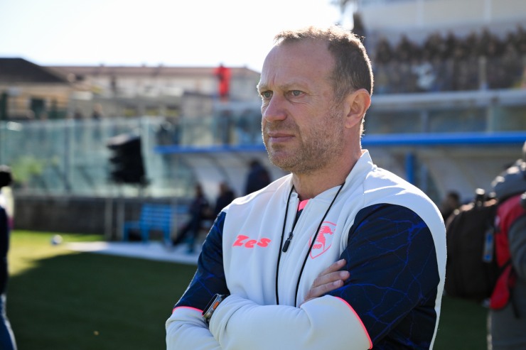 Il tecnico della Salernitana Roberto Breda