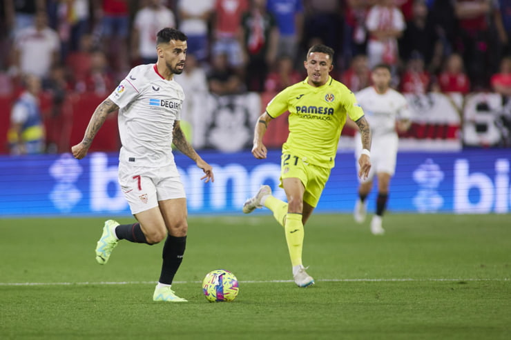 Suso in campo con la maglia del Siviglia - Foto Lapresse - Ternanatime.com