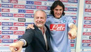 Cavani distrutto da dolore per la scomparsa dell'ex presidente