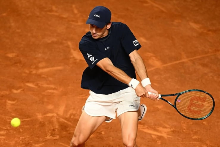 De Minaur in campo a Roma - Foto dal suo profilo Instagram - Ternanatime.com