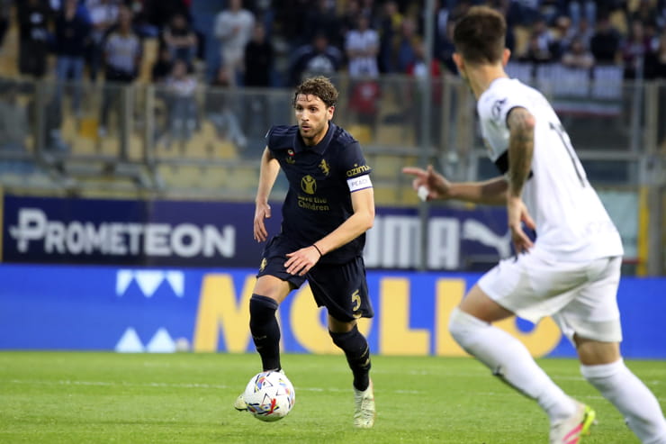 Manuel Locatelli in campo con la maglia della Juventus - Foto Lapresse - Ternanatime.com