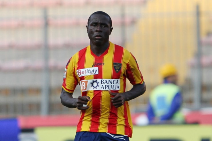 Rodney Strasser in campo con la maglia del Lecce - Foto Lapresse - Ternanatime.com