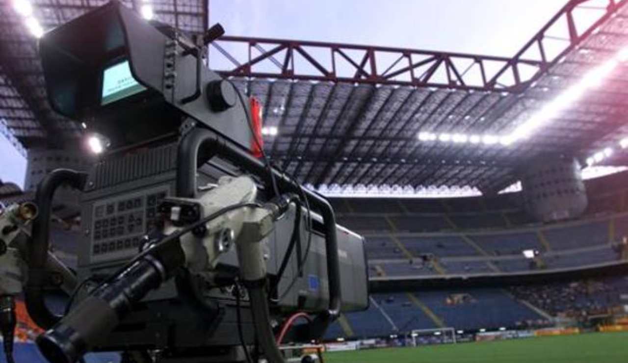 Il calcio in tv cambia completamente
