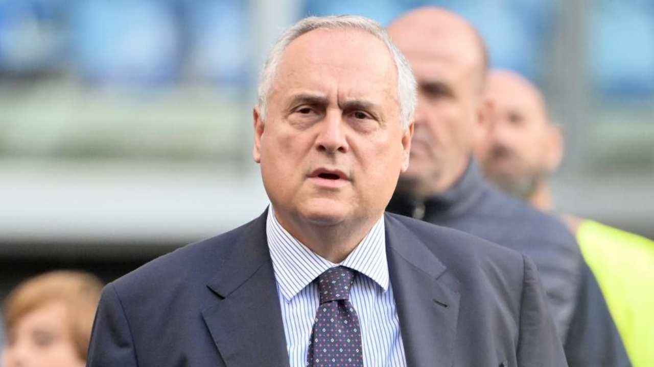 Claudio Lotito tratta la cessione di un big
