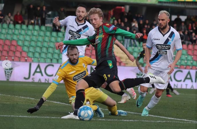 TERNANA, SEGNALI POSITIVI DA DE BOER