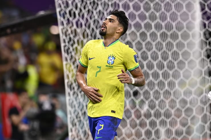 Lucas Paqueta in campo con la maglia del Brasile - Foto Lapresse - Ternanatime.com