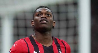 Milan, tutto fatto col Chelsea: Leao vola a Londra | Fissata la data del debutto: è UFFICIALE