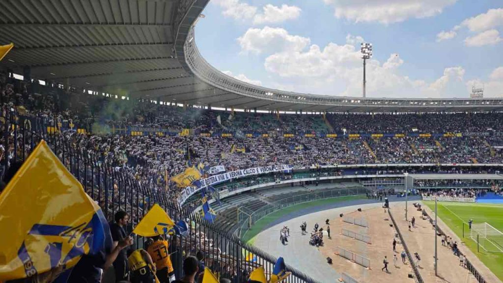 Hellas Verona in lacrime: trovato morto il terzino gialloblù | Stava bene fino ad un attimo prima: il comunicato