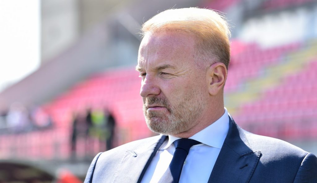 Tare, ma che combini: Maignan out, nuova maglia già al Mondiale per club I Allegri inizia già a disperarsi