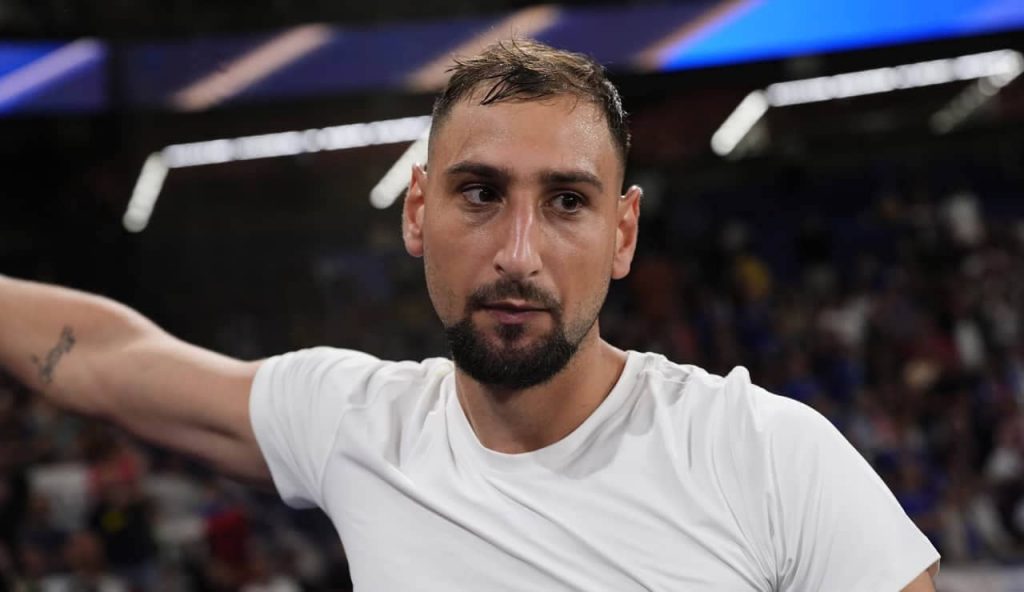 Juve, arrivo: pazzesco, DONNARUMMA IN BIANCONERO I Bruciata la concorrenza, il Psg lo libera, ora tocca a Elkann