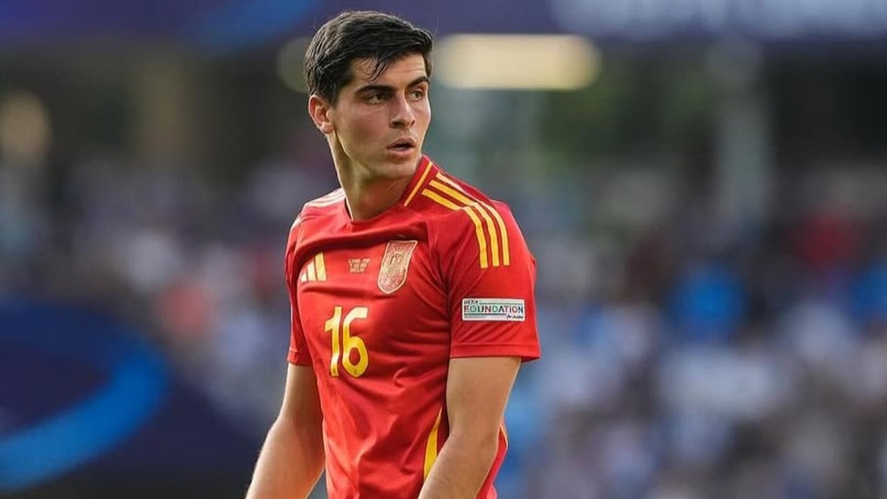 Janlu Sanchez in campo con la maglia della Spagna - Foto dal suo profilo Instagram - Ternanatime.com