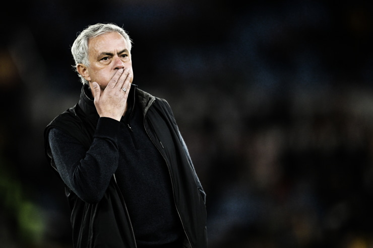 Josè Mourinho da allenatore della Roma - Foto Lapresse - Ternanatime.com