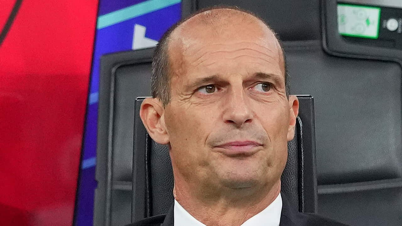 Max Allegri in panchina - Foto Lapresse - Ternanatime.com