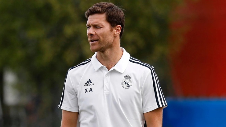 Xabi Alonso vuole riportare Nico Paz al Real 