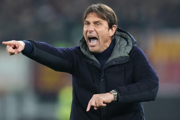Antonio Conte dà indicazioni - Foto Lapresse - Ternanatime.com