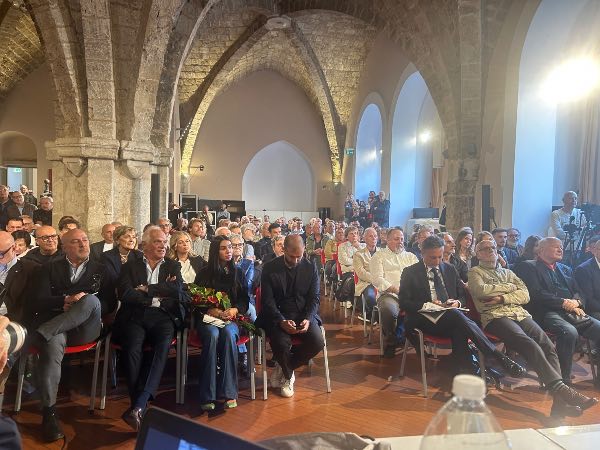 Ternana, per i 100 anni c’è ” Anima Ternana “- VIDEO