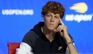 Tutto lo sport italiano bacchetta Sinner