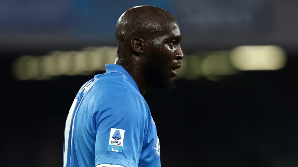 “Non mi fanno fare nemmeno il funerale di papà”: LUKAKU HORROR, ‘estorsioni e sabotaggi’ I Impediscono il rimpatrio della salma