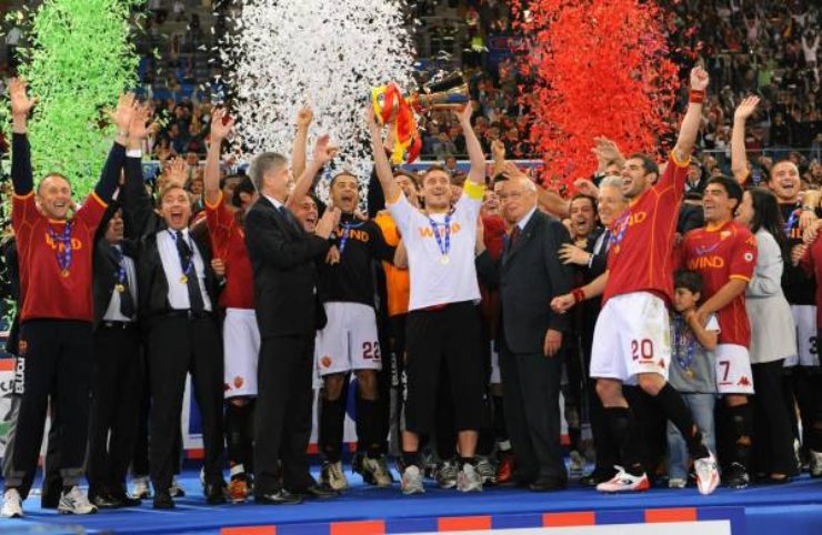 Totti festeggia la Coppa Italia